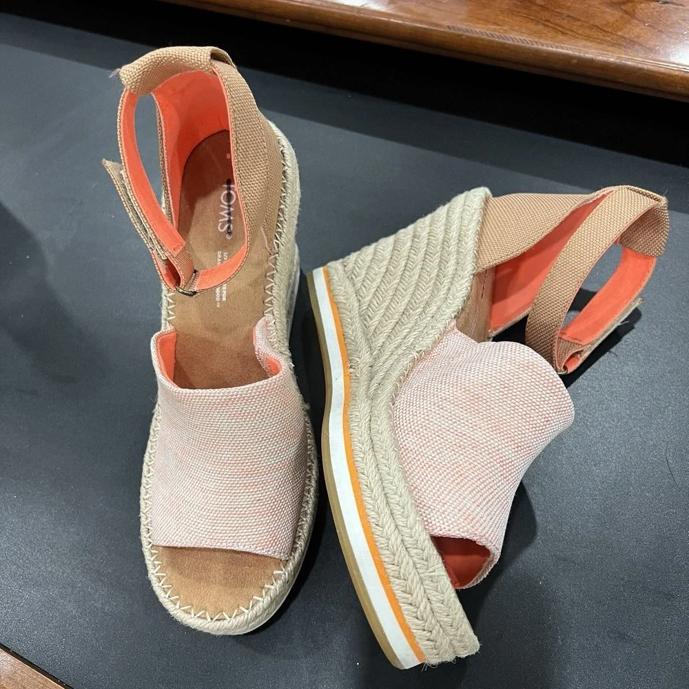 TOMS Women's Marisol Peep Toe Wedge Orange Sandals 8 M